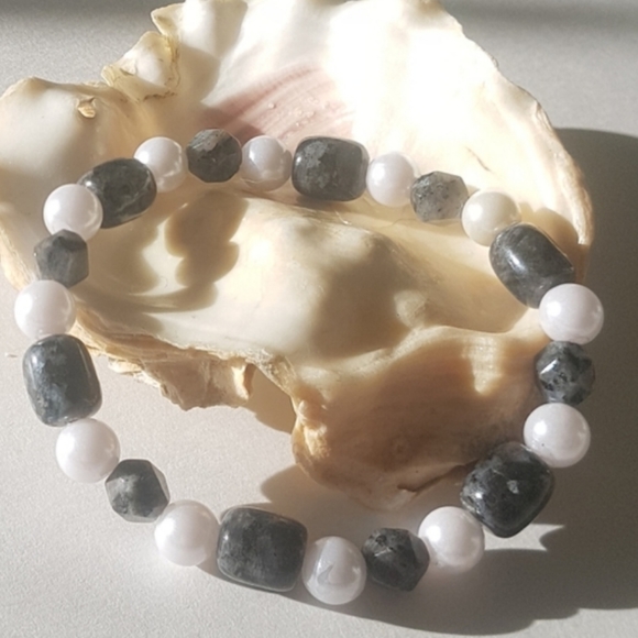 ⚪ Larvikite Pearl Bracelet - Picture 1 of 8